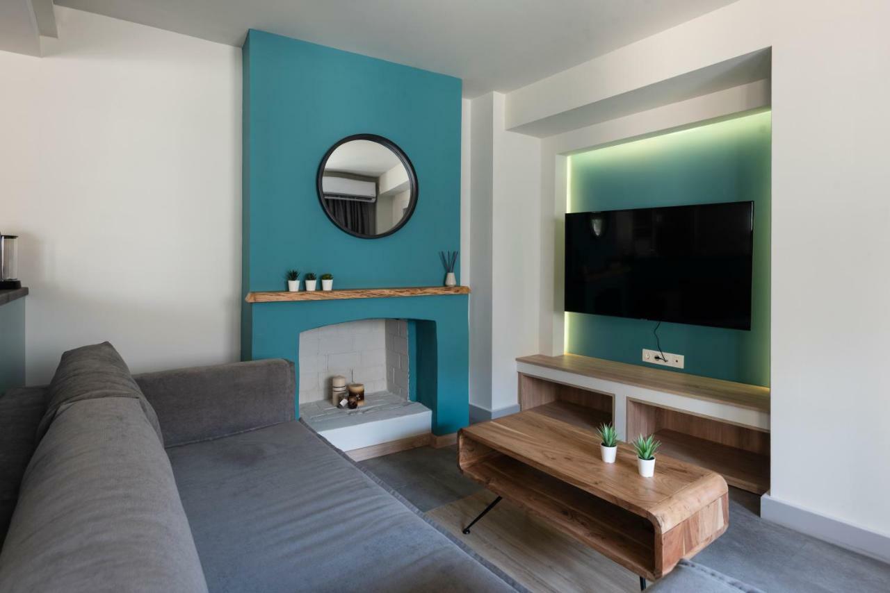 Groundfloor 2Br Apt With Smallyard Near The Heart Of カラマタ エクステリア 写真